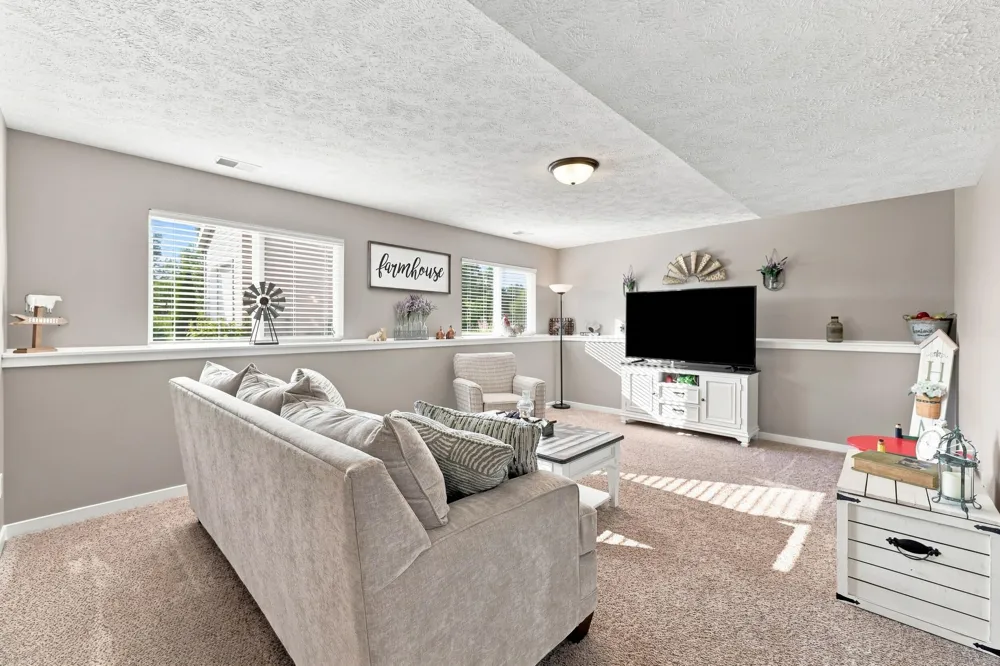 9752 Crystal Circle Zeeland, MI 49464