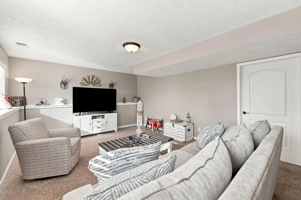 9752 Crystal Circle Zeeland, MI 49464
