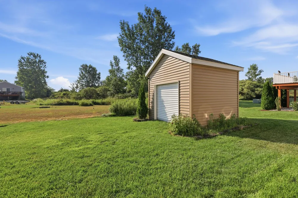 9752 Crystal Circle Zeeland, MI 49464
