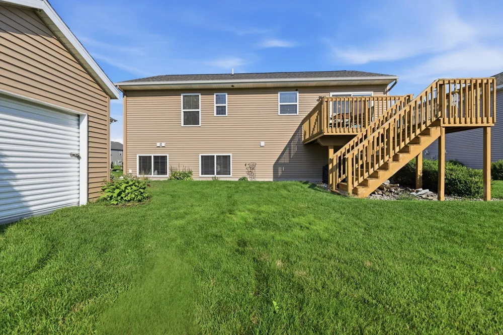 9752 Crystal Circle Zeeland, MI 49464
