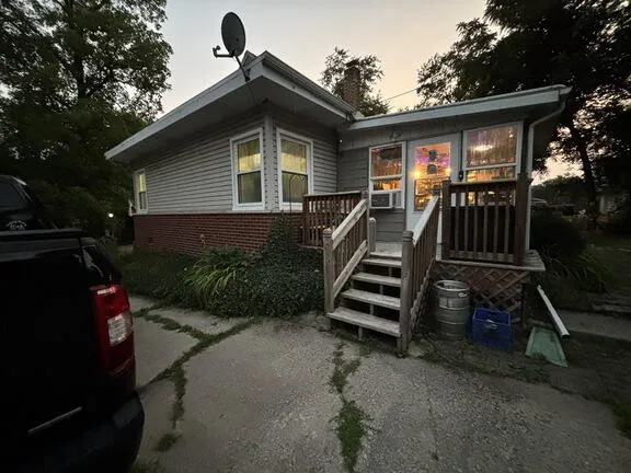 57 Indian Trail Merrillville, IN 46410