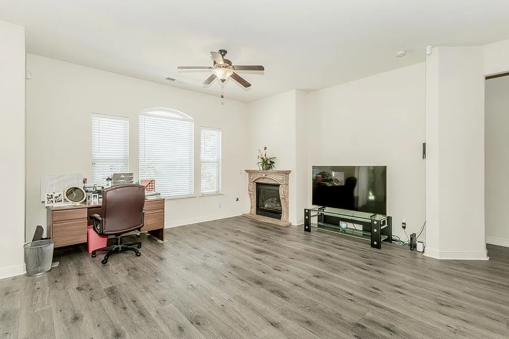 6936 W Wrenwood Lane Fresno, CA 93723