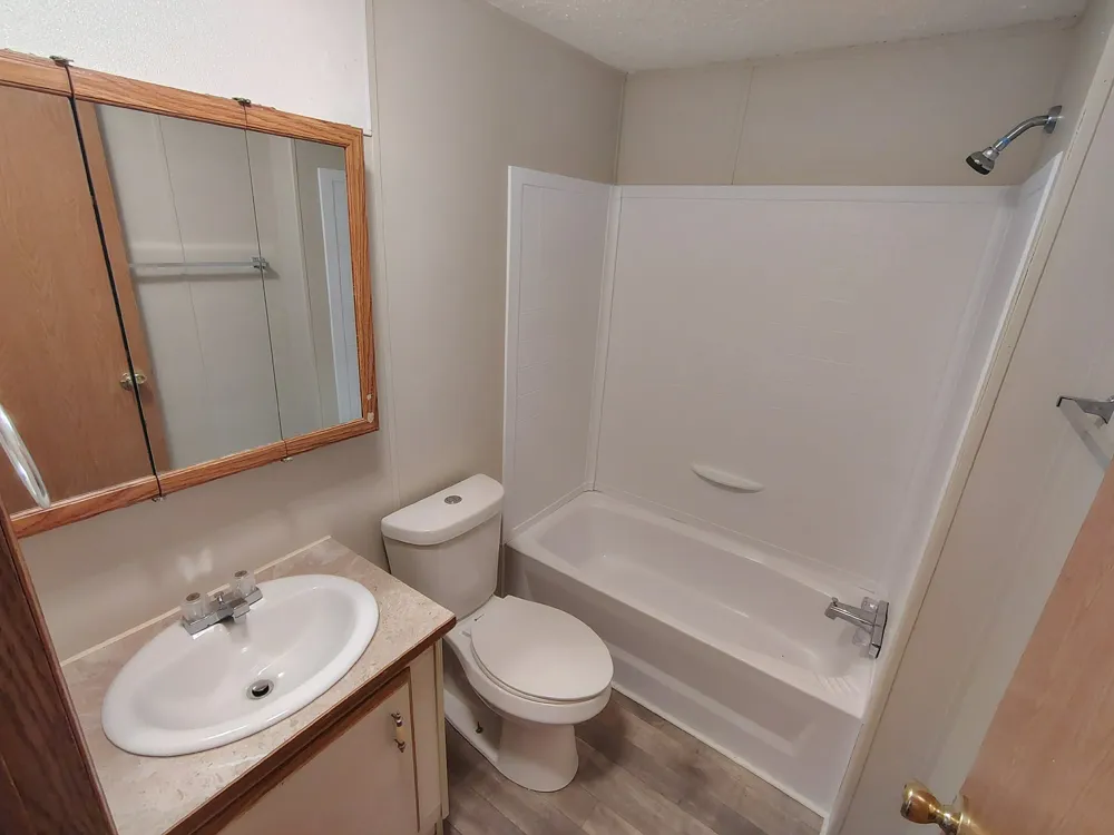 4289 Vin Rose, #002 Flint, MI 48507