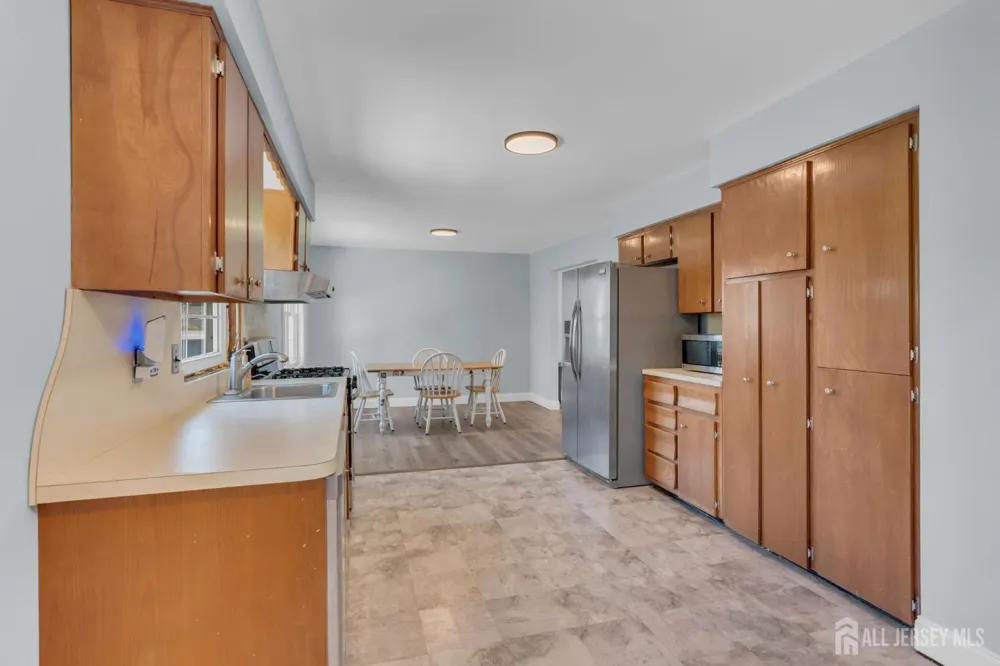 37 Janet Court Milltown, NJ 08850