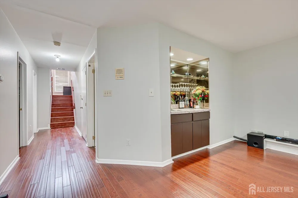 4506 Stonehedge Road Edison, NJ 08820