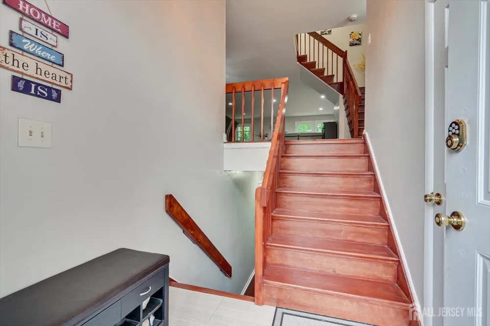4506 Stonehedge Road Edison, NJ 08820