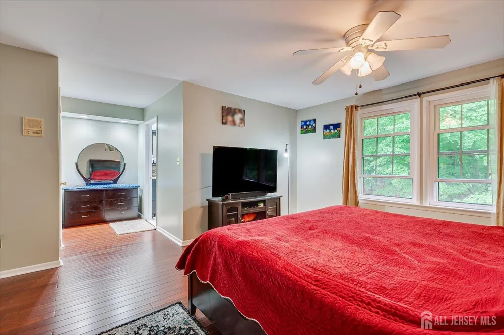 4506 Stonehedge Road Edison, NJ 08820