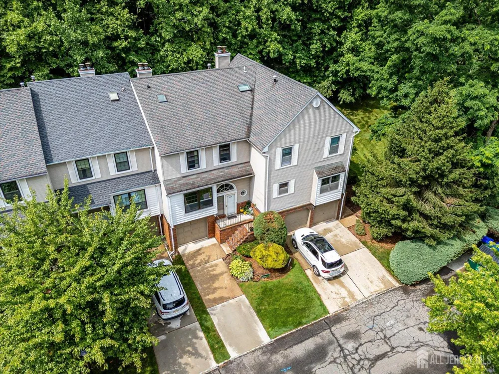 4506 Stonehedge Road Edison, NJ 08820