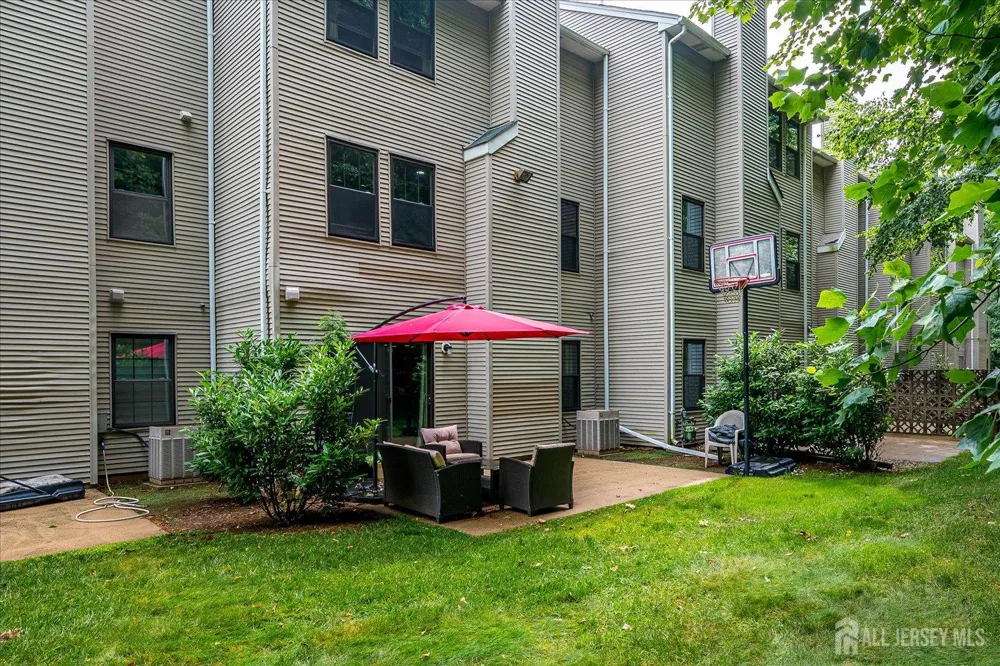 4506 Stonehedge Road Edison, NJ 08820