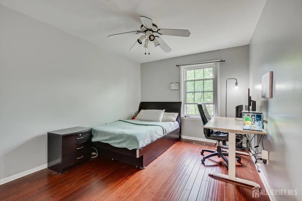 4506 Stonehedge Road Edison, NJ 08820
