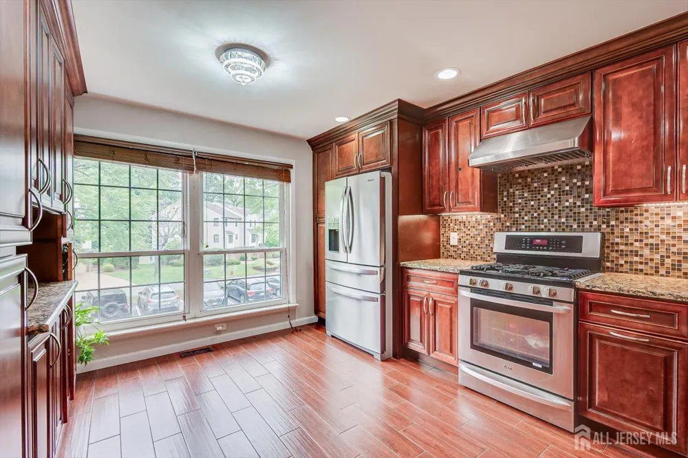 4506 Stonehedge Road Edison, NJ 08820