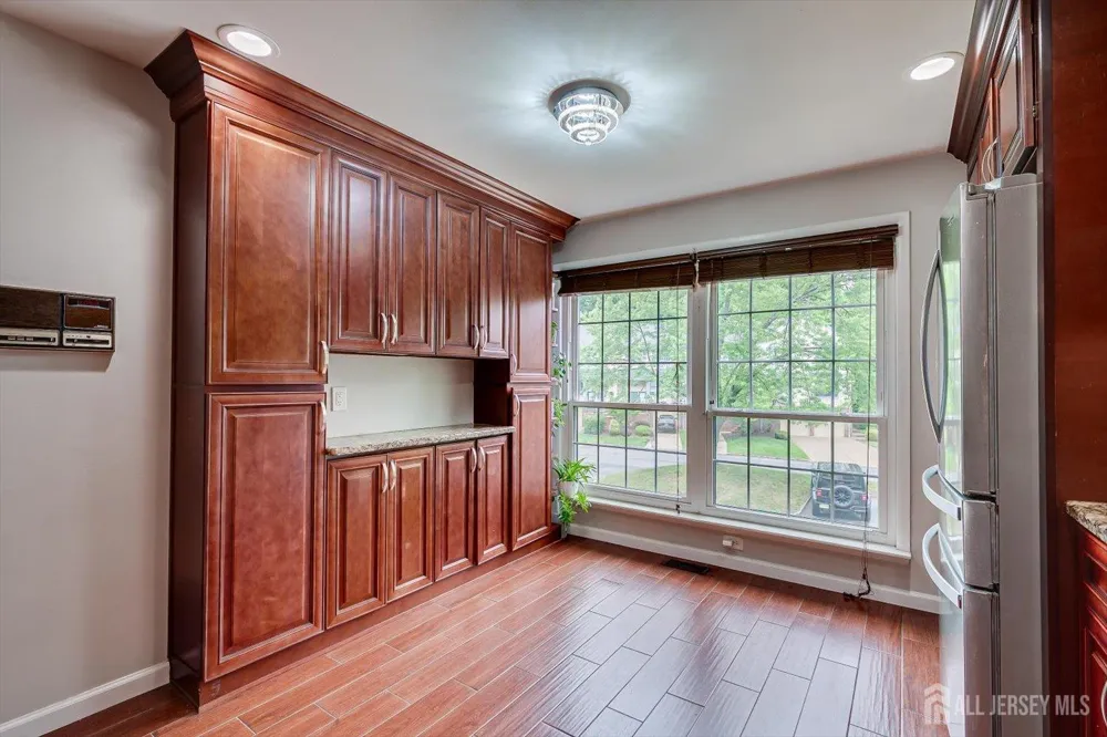 4506 Stonehedge Road Edison, NJ 08820
