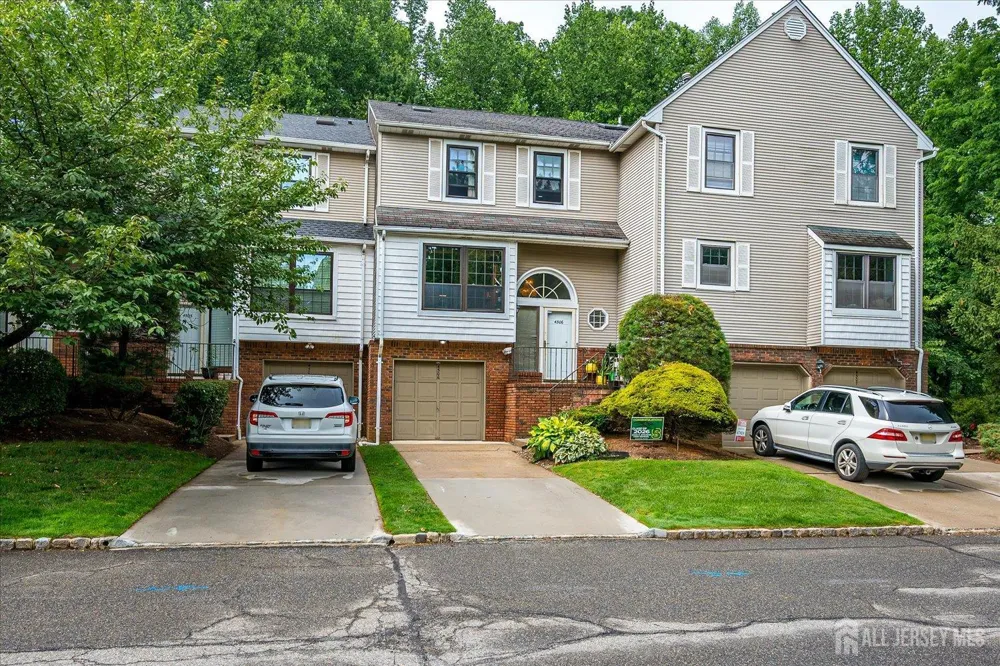 4506 Stonehedge Road Edison, NJ 08820