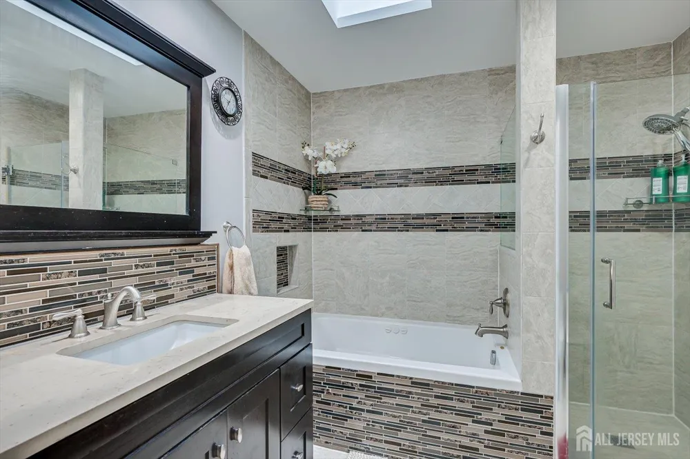 4506 Stonehedge Road Edison, NJ 08820