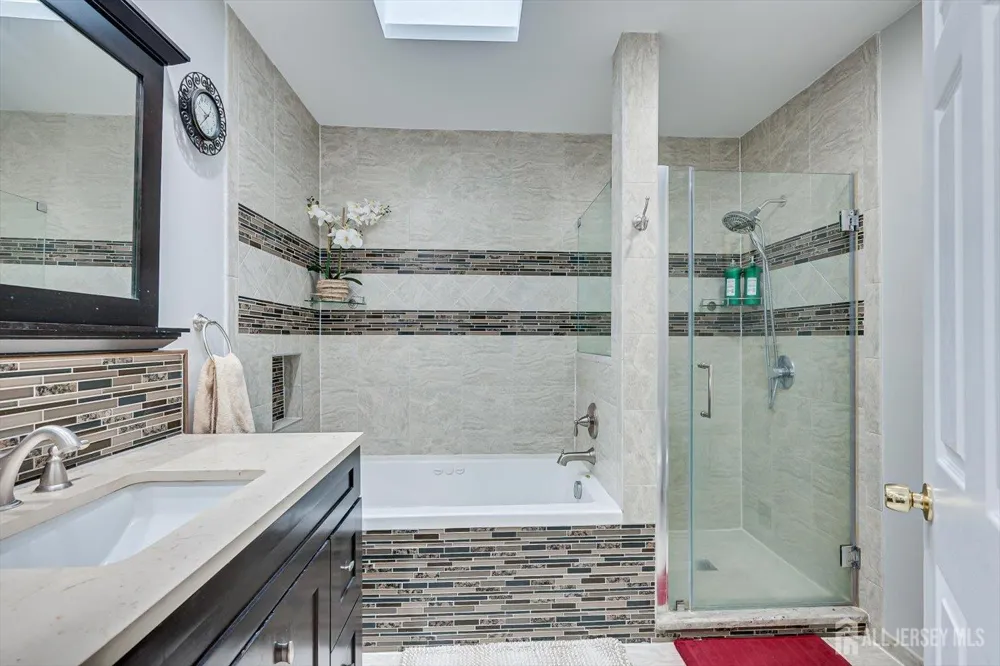 4506 Stonehedge Road Edison, NJ 08820