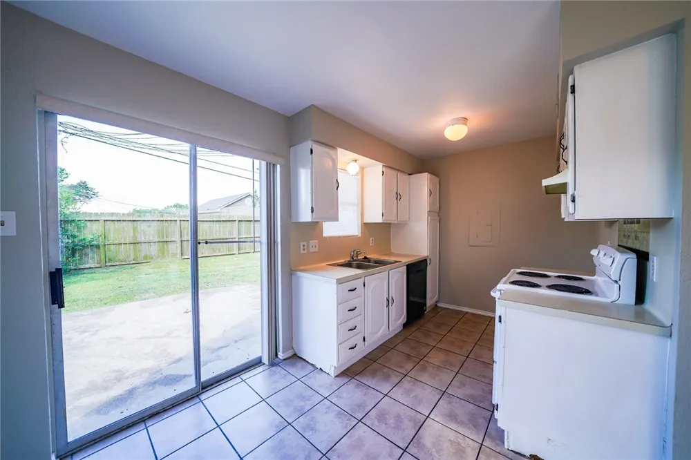 6641 Rhine Drive #A Corpus Christi, TX 78412