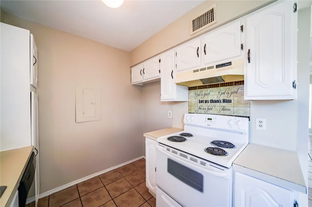 6641 Rhine Drive #A Corpus Christi, TX 78412