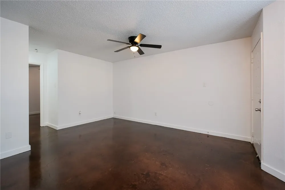 6641 Rhine Drive #B Corpus Christi, TX 78412