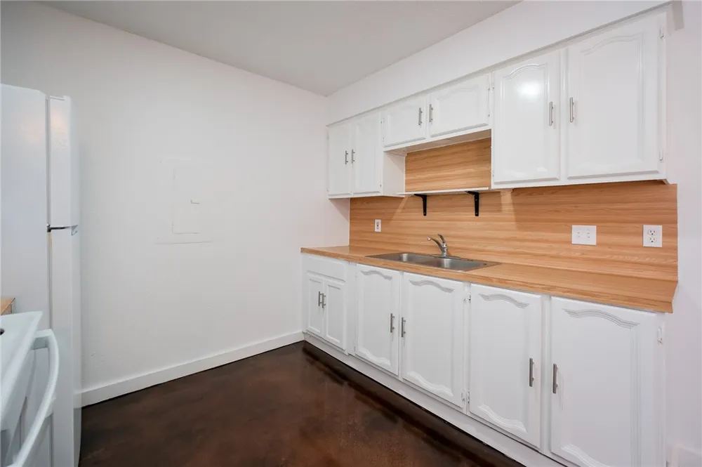 6641 Rhine Drive #B Corpus Christi, TX 78412