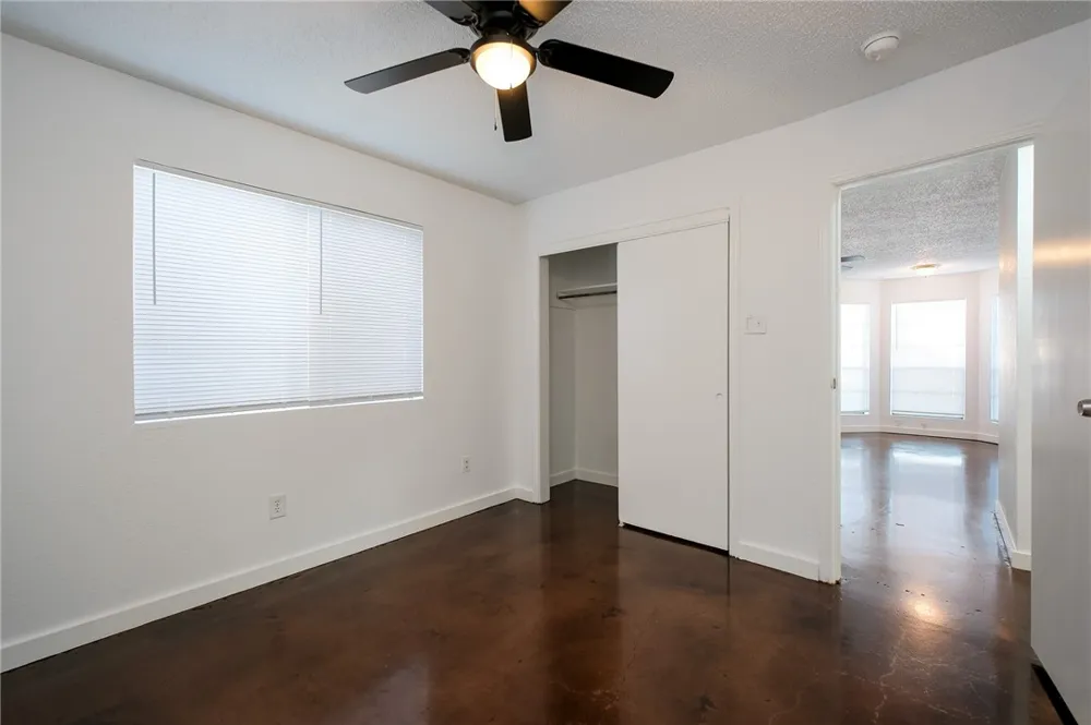 6641 Rhine Drive #B Corpus Christi, TX 78412