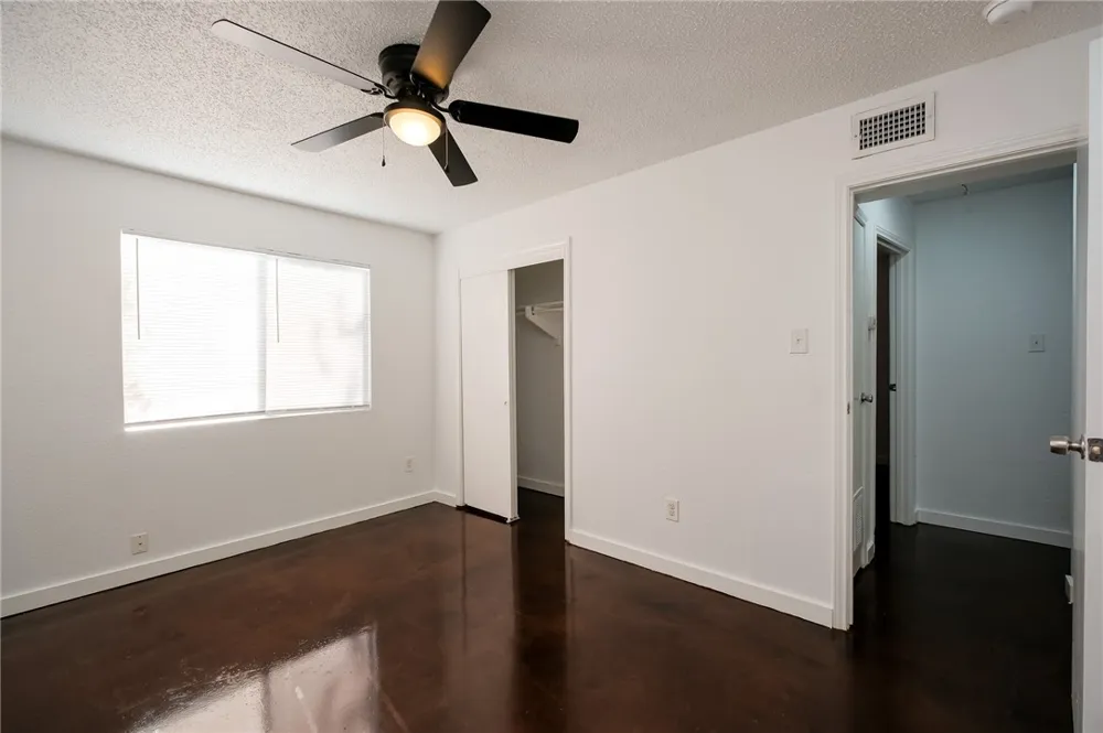 6641 Rhine Drive #B Corpus Christi, TX 78412