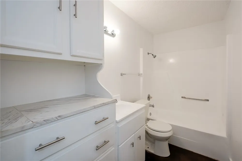 6641 Rhine Drive #B Corpus Christi, TX 78412