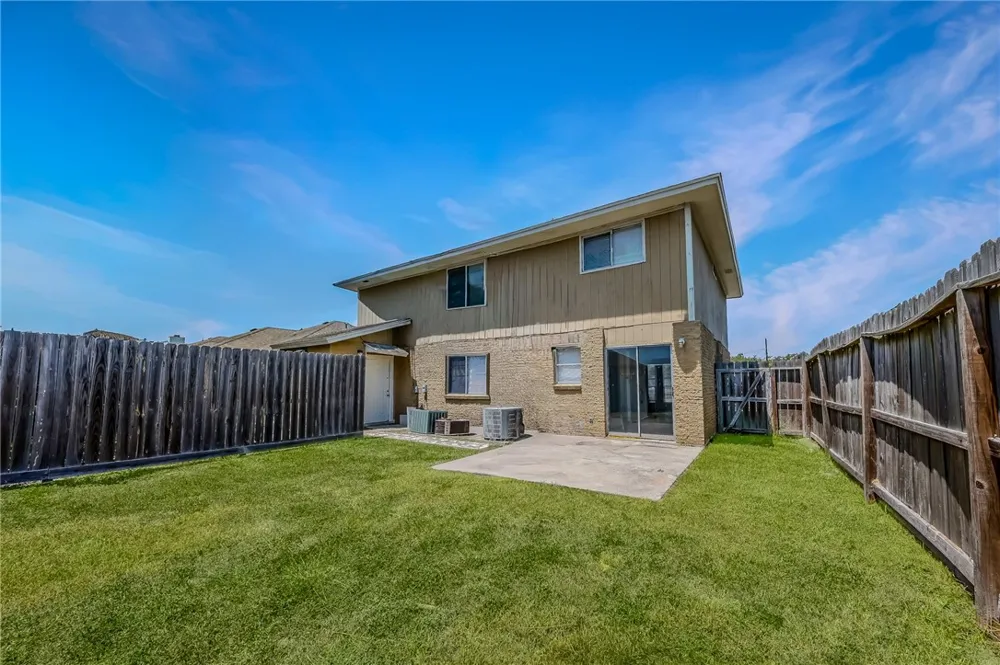 6641 Rhine Drive #B Corpus Christi, TX 78412