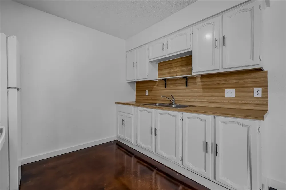 6641 Rhine Drive #B Corpus Christi, TX 78412