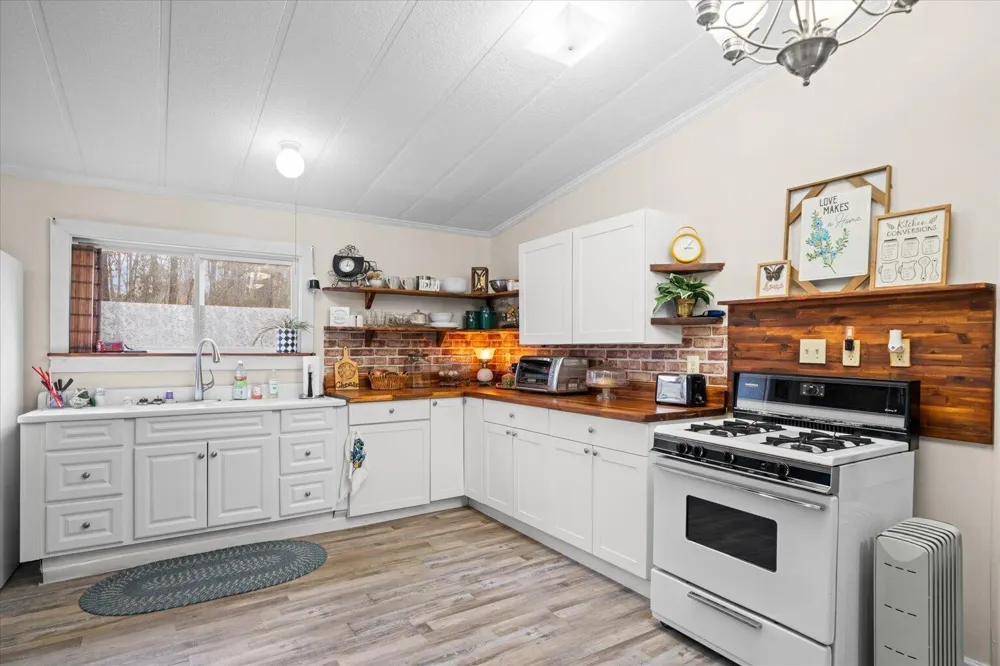 3957 Lodge Road Rocky Face, GA 30740