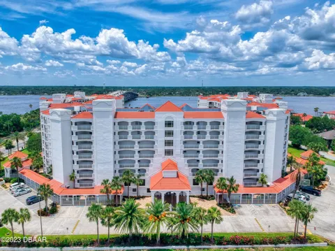 1 John Anderson Drive #PH7