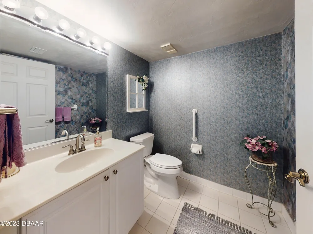 1 John Anderson Drive #PH7 Ormond Beach, FL 32176