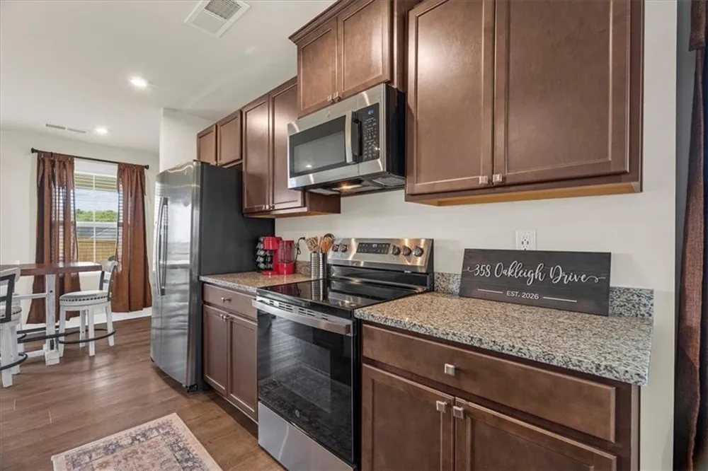 358 Oakleigh Drive Calhoun, GA 30701