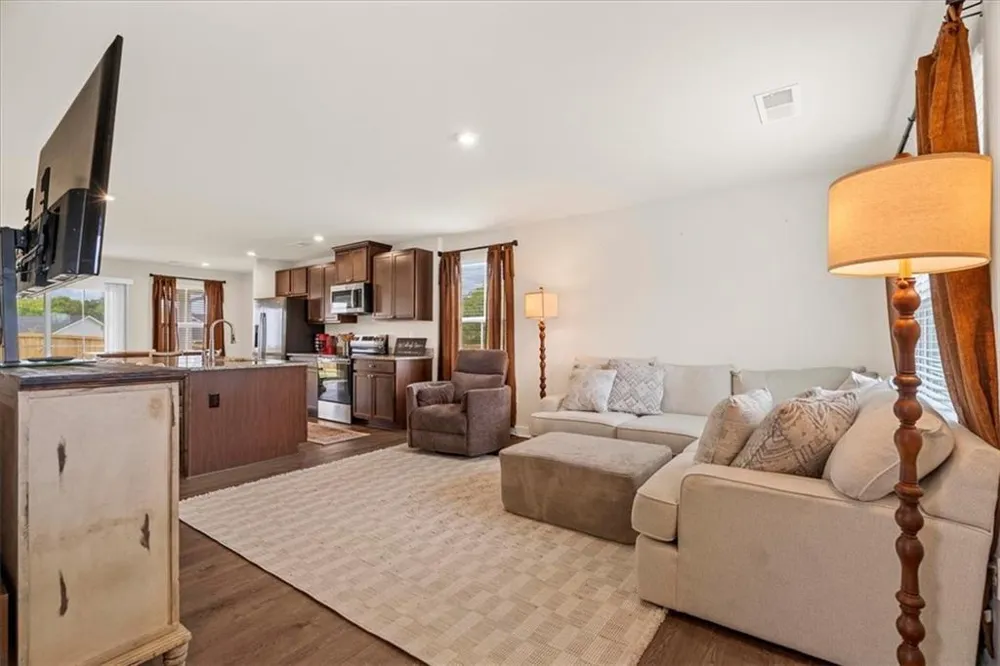 358 Oakleigh Drive Calhoun, GA 30701