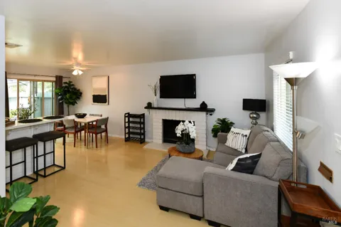 1118 Marina Drive