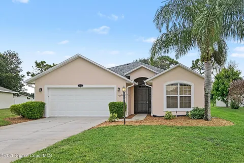 952 Tavernier Circle NE