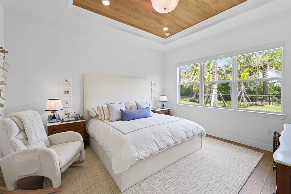 10799 STELLAR CIRCLE Palm Beach Gardens, FL 33412