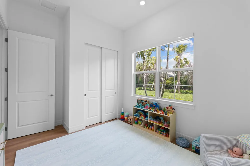 10799 STELLAR CIRCLE Palm Beach Gardens, FL 33412
