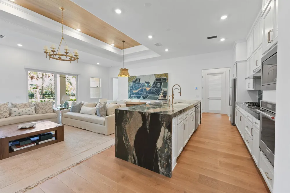 10799 STELLAR CIRCLE Palm Beach Gardens, FL 33412