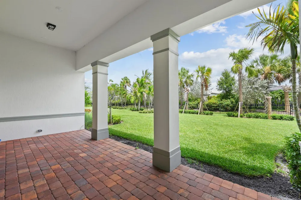 10799 STELLAR CIRCLE Palm Beach Gardens, FL 33412