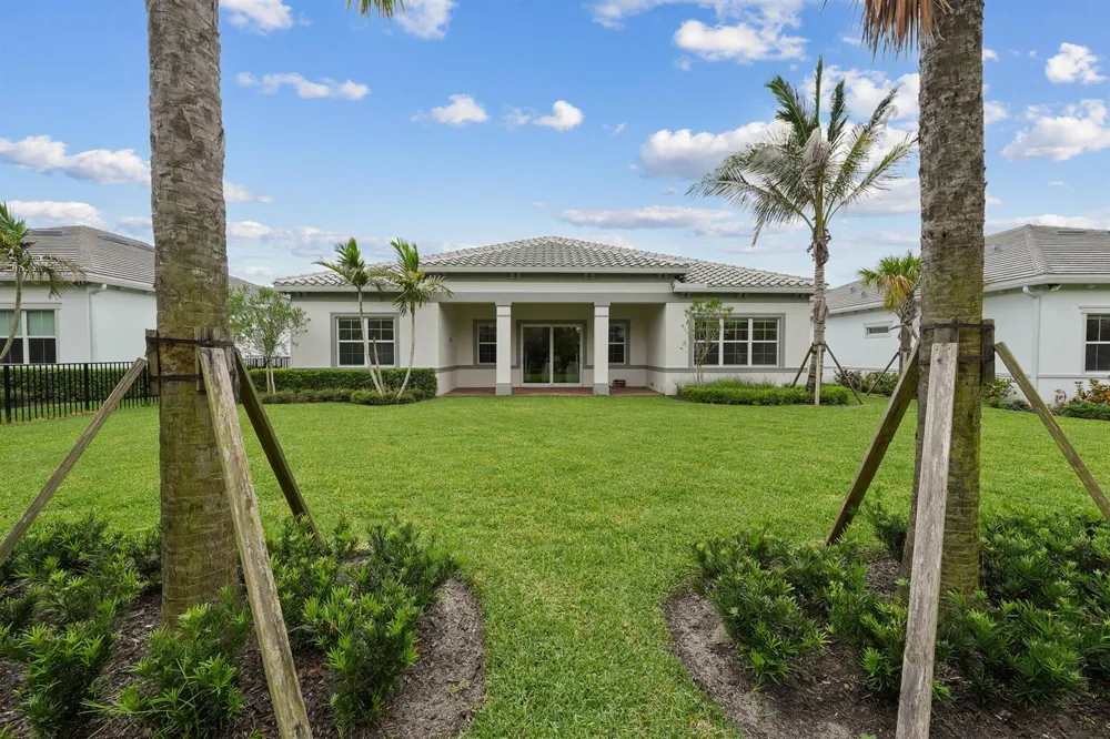 10799 STELLAR CIRCLE Palm Beach Gardens, FL 33412