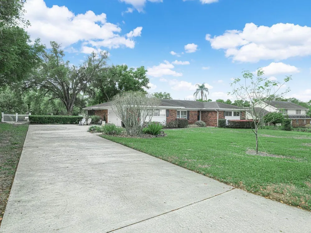 1709 VIRGINIA COURT Lakeland, FL 33813