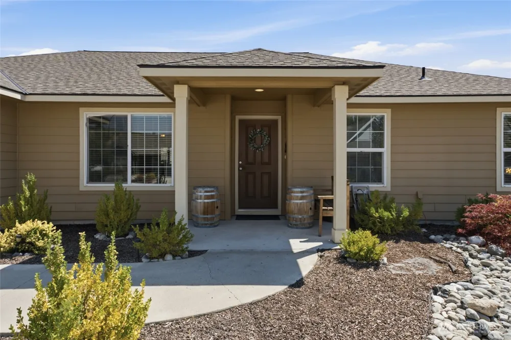434 Wilson Street Chelan, WA 98816