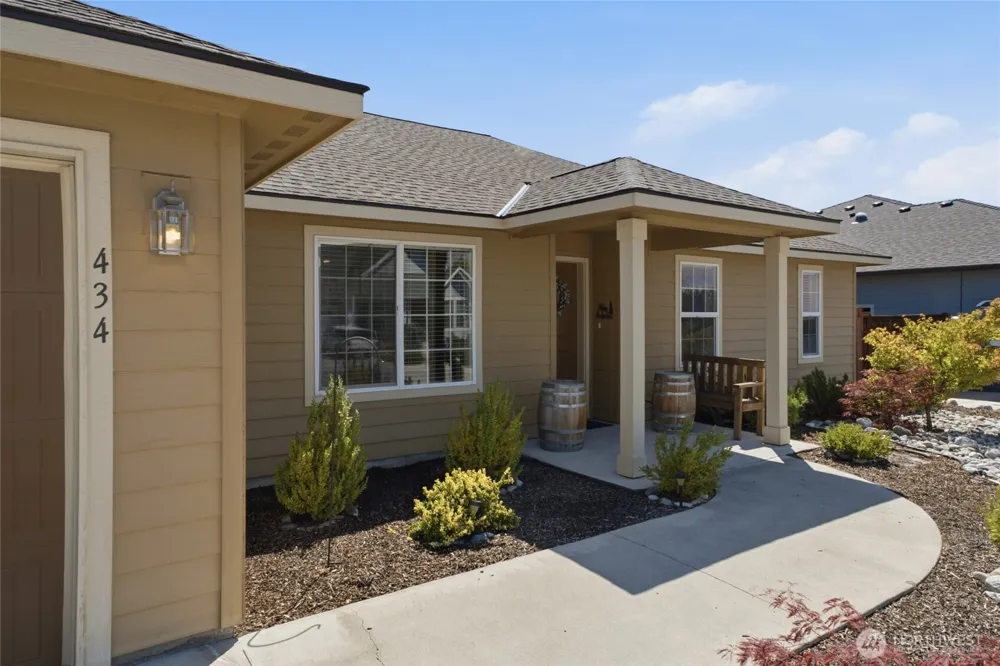 434 Wilson Street Chelan, WA 98816
