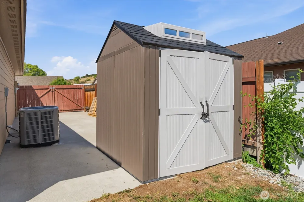 434 Wilson Street Chelan, WA 98816