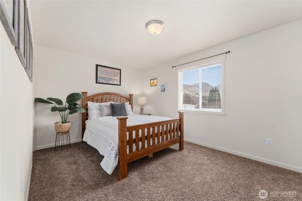 434 Wilson Street Chelan, WA 98816