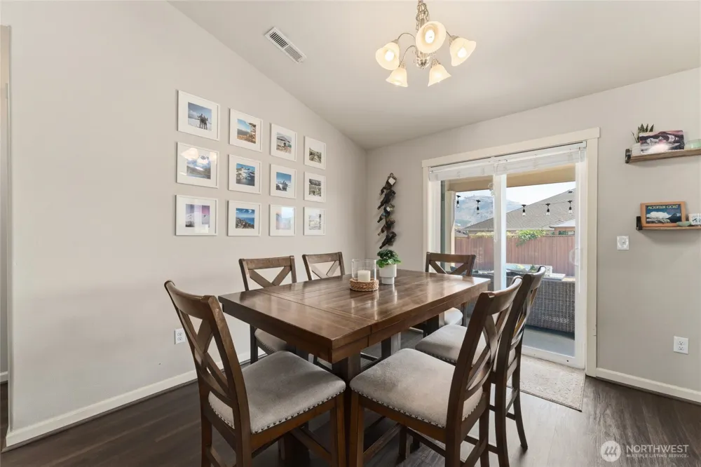 434 Wilson Street Chelan, WA 98816