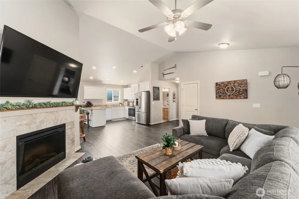 434 Wilson Street Chelan, WA 98816