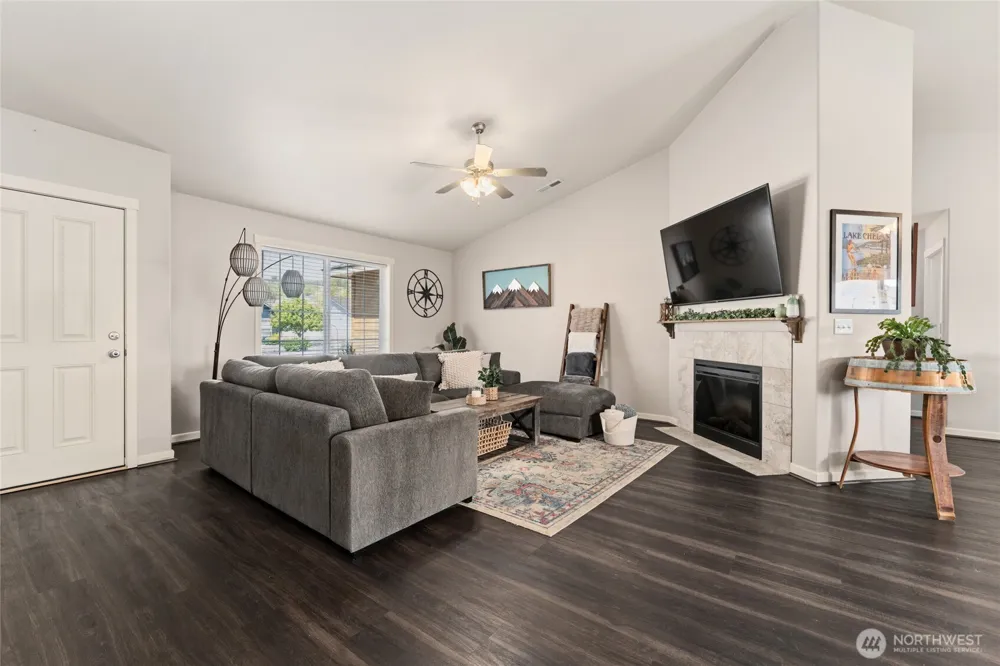 434 Wilson Street Chelan, WA 98816