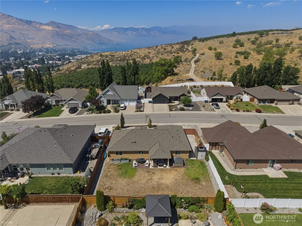 434 Wilson Street Chelan, WA 98816
