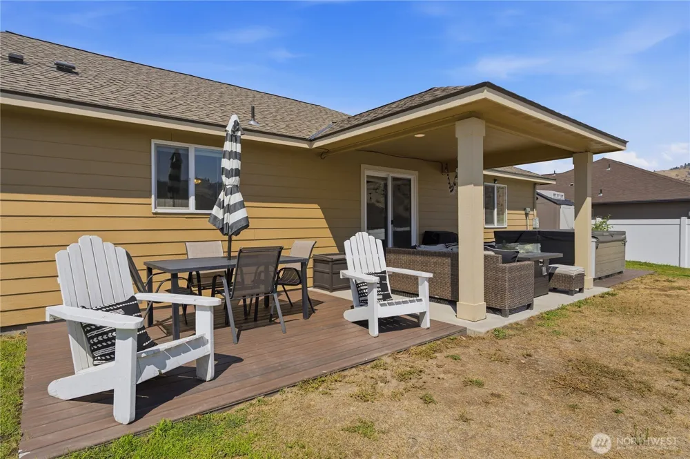 434 Wilson Street Chelan, WA 98816
